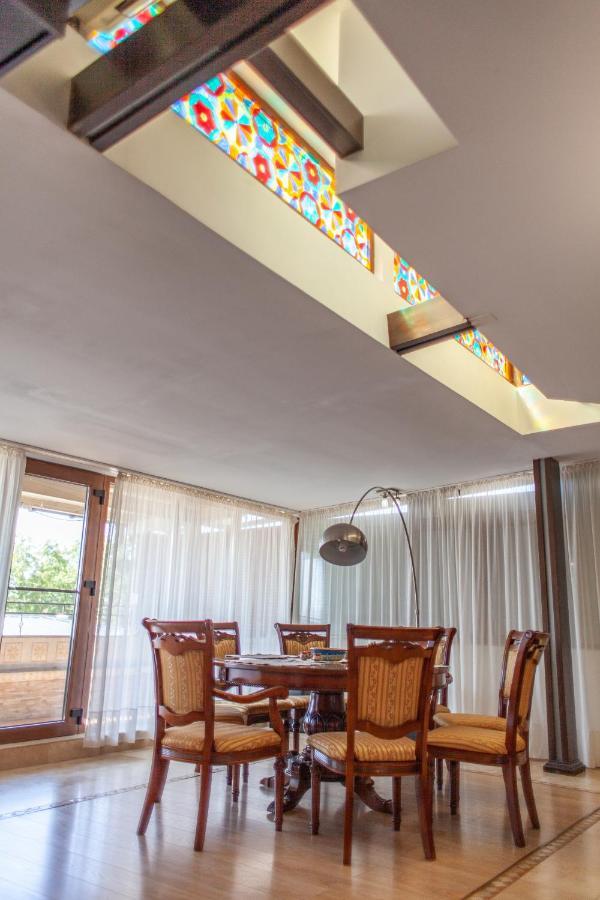 Spacious Apartment In City Centre Yaş Dış mekan fotoğraf